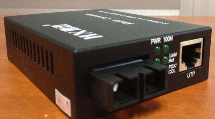 廣州光纖收發(fā)器廠家教您如何選購(gòu)合適的光纖收發(fā)器?